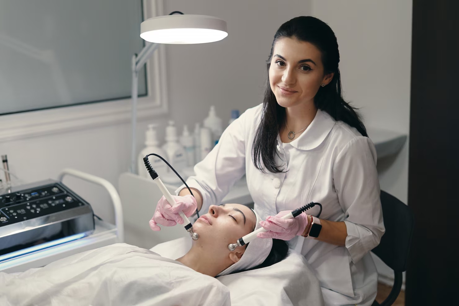 Medical Aesthetics Diploma (Hybrid)